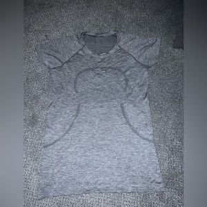 Lululemon swiftly short sleeve shirt